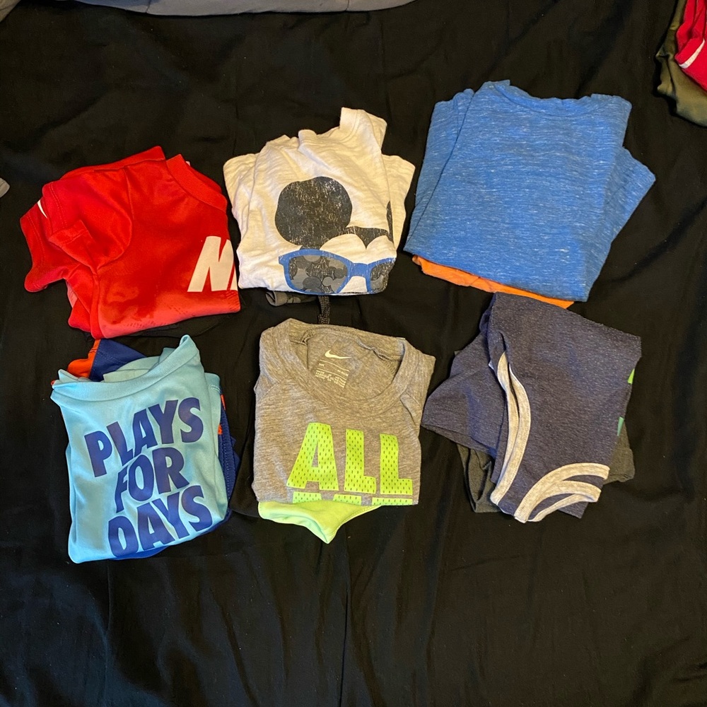 ❗️SOLD❗️24 Month Clothes Bundle